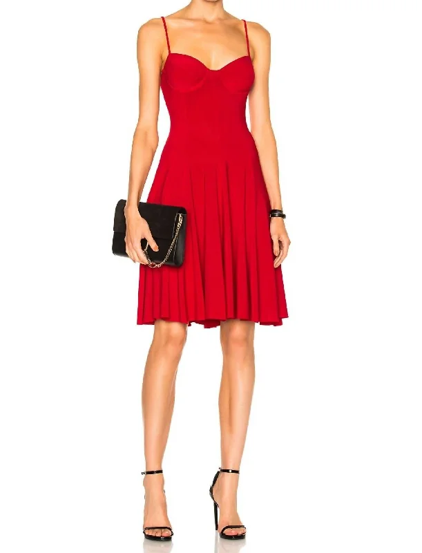 Classic Women's Clothing Styles Underwire Dress To Knee In Red