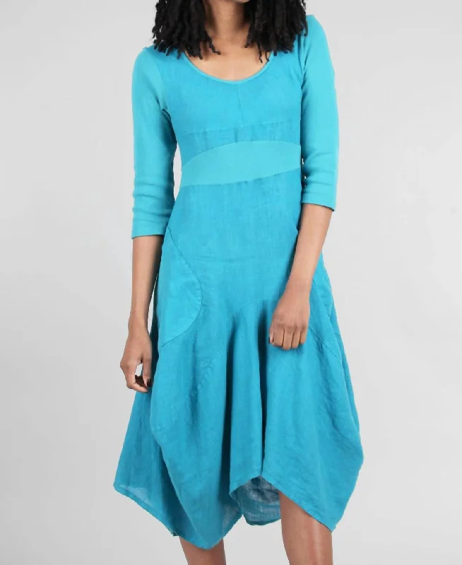 Women's Casual Apparel For Weekends 3/4-Sleeve Rib Inset Dress In Caribbean Blue