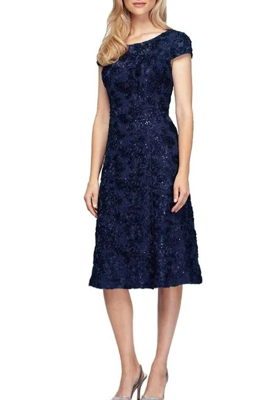 Affordable Women's Clothing Cap Sleeve Rosette Lace Dress In Navy
