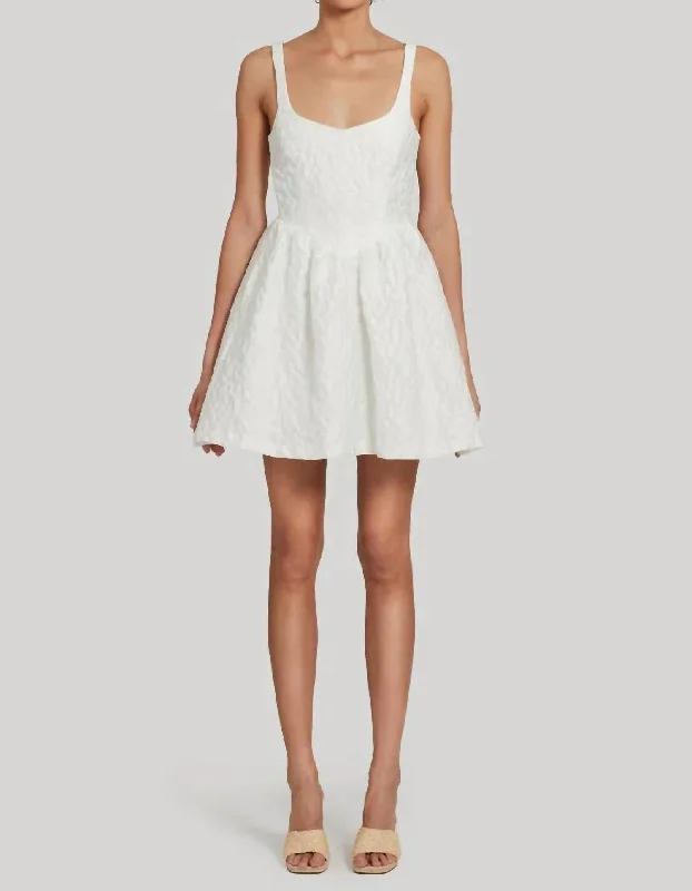 Women's Attire Mabel Dress In Bellis