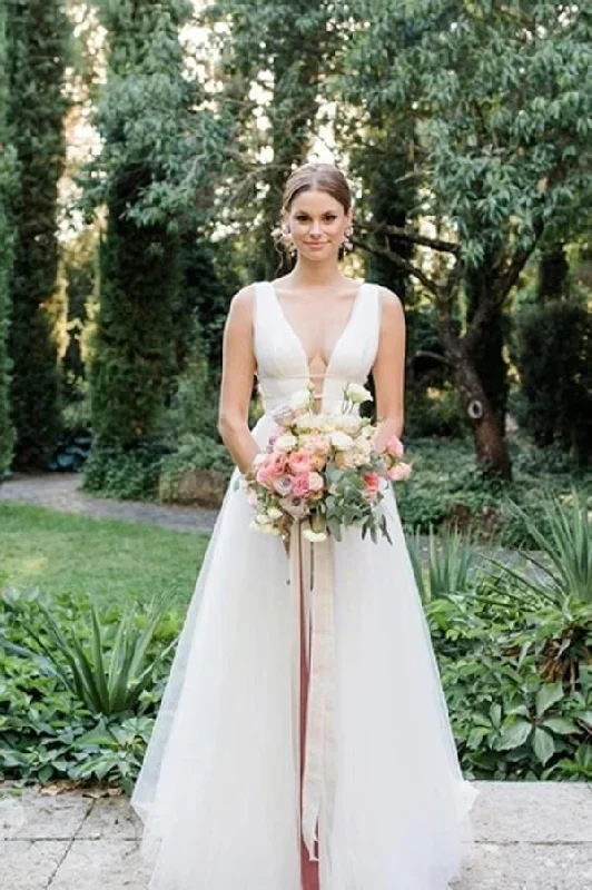 Casual Chic Roycebridal Simple V Neckline Tulle Ball Gown Wedding Dress Plunging Style Bridal Gown,MW387 Casual Chic Roycebridal Simple V Neckline Tulle Ball Gown Wedding Dress Plunging Style Bridal Gown,MW387