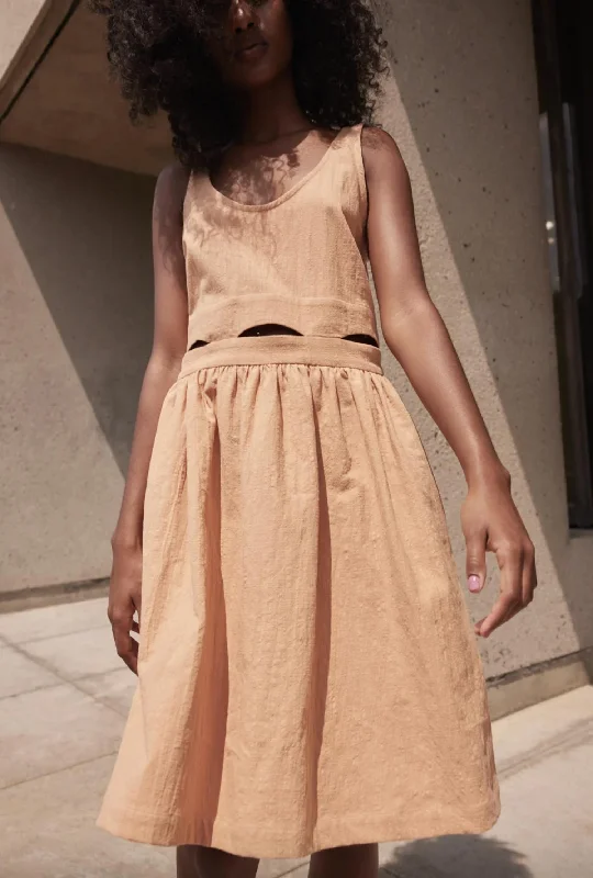 Elegant Style Astrae Dress In Peach Bloom