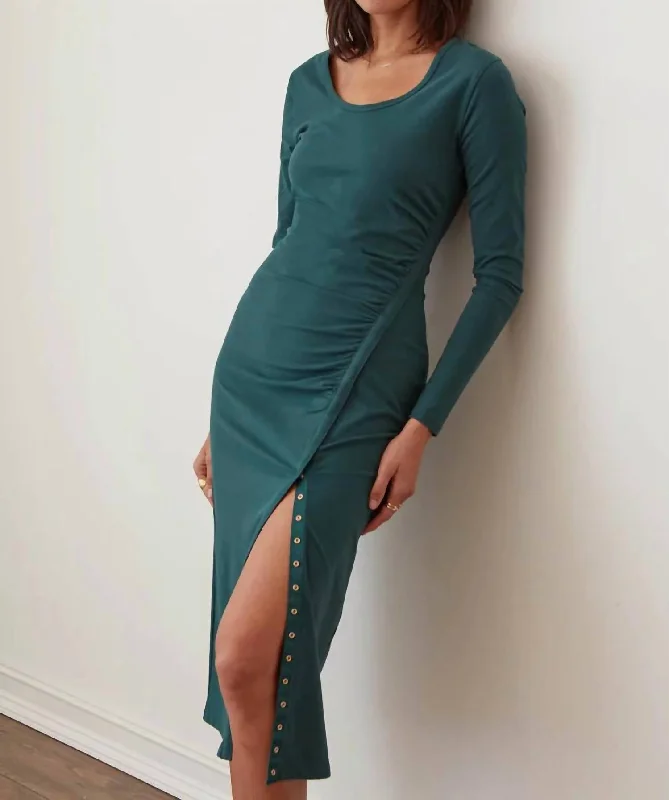 Statement Fashion Offers Mckenna Dress In Sea Moss
