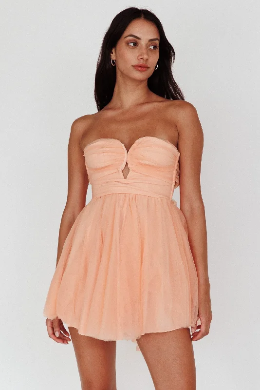 Trendy Women’s Outfits for Casual Wear Summer Sweetheart Bow Back Mesh Mini Dress Peach Trendy Women’s Outfits for Casual Wear Summer Sweetheart Bow Back Mesh Mini Dress Peach
