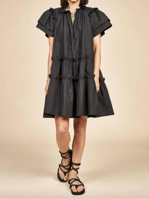 Statement Piece Merritt Dress In Black