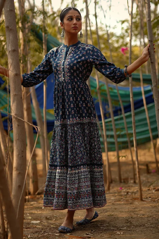 Holiday Special Offers Juniper Indigo Ethnic Motif Printed Pure Cotton Tiered Maxi Dress. Holiday Special Offers Juniper Indigo Ethnic Motif Printed Pure Cotton Tiered Maxi Dress.
