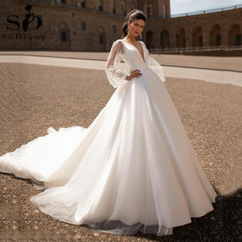 Boutique Styles Roycebridal Simple Wedding Dresses Sexy V Neck Removable Long Sleeves Vintage Satin Wedding Gowns Backless Beach Bridal Dress Boutique Styles Roycebridal Simple Wedding Dresses Sexy V Neck Removable Long Sleeves Vintage Satin Wedding Gowns Backless Beach Bridal Dress