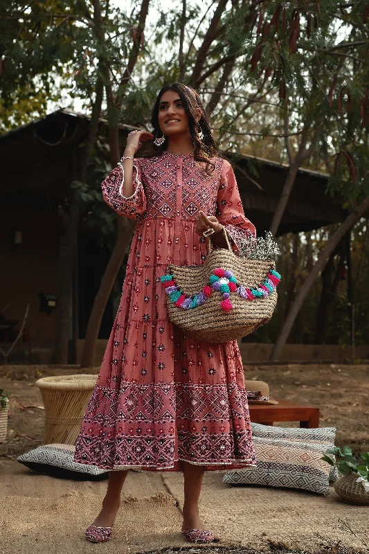 Affordable Online Boutique Juniper Peach Geometric Printed Pure Cotton Tiered Maxi Dress. Affordable Online Boutique Juniper Peach Geometric Printed Pure Cotton Tiered Maxi Dress.