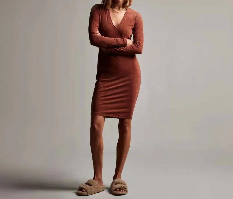 Casual Fashion Trends for Women Soft V-Neck Stretch Velvet Dress In Goji