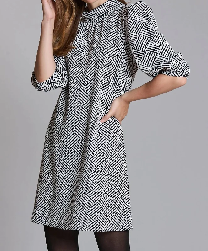 Special Offer For You Vickey Jacquard Dress In Graphic Black/white