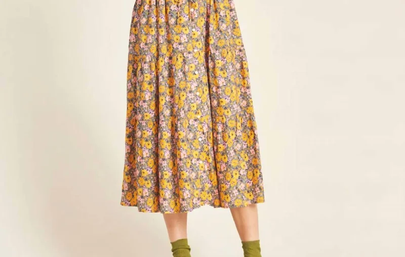 Plus Size Women Wear Sylvie Dress In Sunken Garden