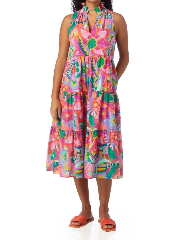 Laid-Back Elegance Wesley Dress In Heat Waves