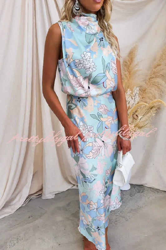Minimalist Women’s Fashion Clothing Love In The Garden Floral Halter Neck Elastic Waist Maxi Dress Minimalist Women’s Fashion Clothing Love In The Garden Floral Halter Neck Elastic Waist Maxi Dress
