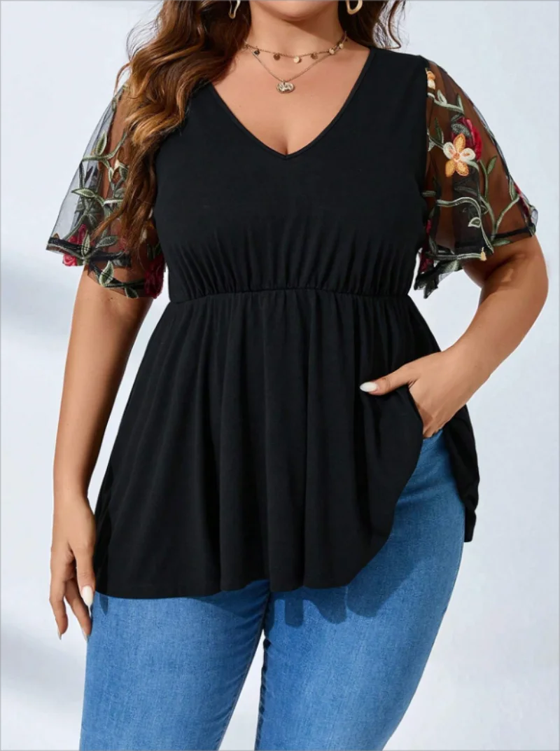 Outlet Clothing Women's Floral 5XL Tops Fashion Designer Blouse T-Shirts (Plus Size) Outlet Clothing Women's Floral 5XL Tops Fashion Designer Blouse T-Shirts (Plus Size)